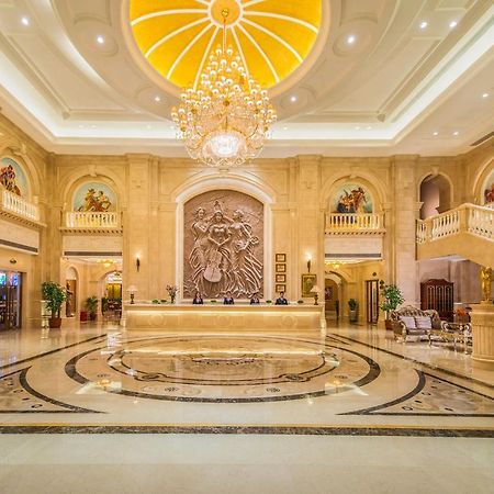 Vienna Hotel Loudi Chunyuan Pedestrian Street Екстер'єр фото